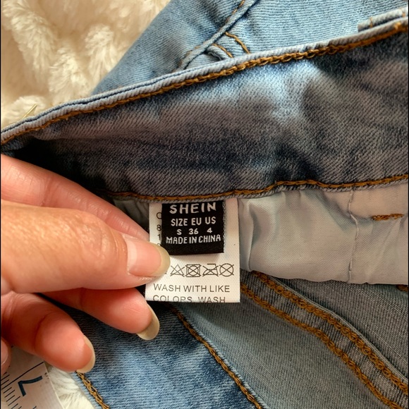 SHEIN Jeans - Picture 2 of 2